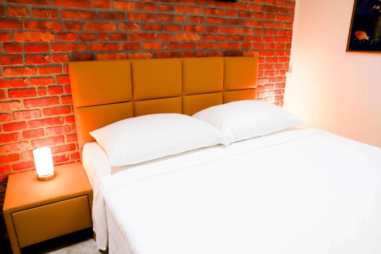 «Go West» Guest Rooms Vienna Esterno foto