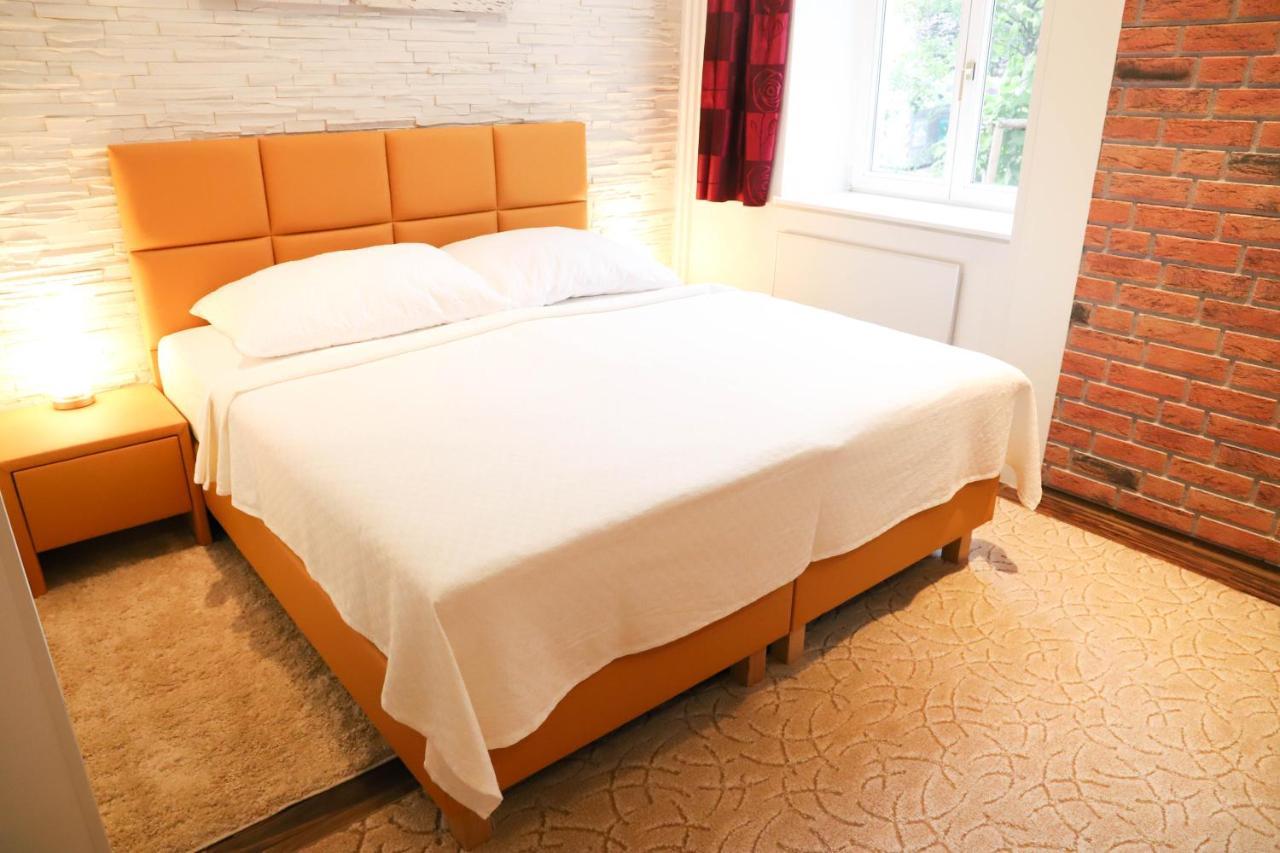 «Go West» Guest Rooms Vienna Esterno foto